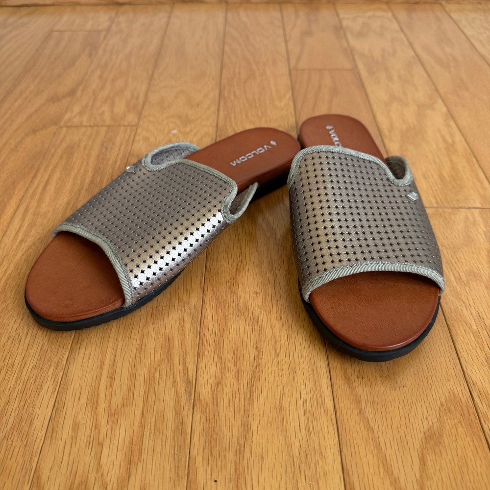 Volcom Slides Sandals Women's US 7 EU 38 Silver Perforated Slip‎ On Shoes